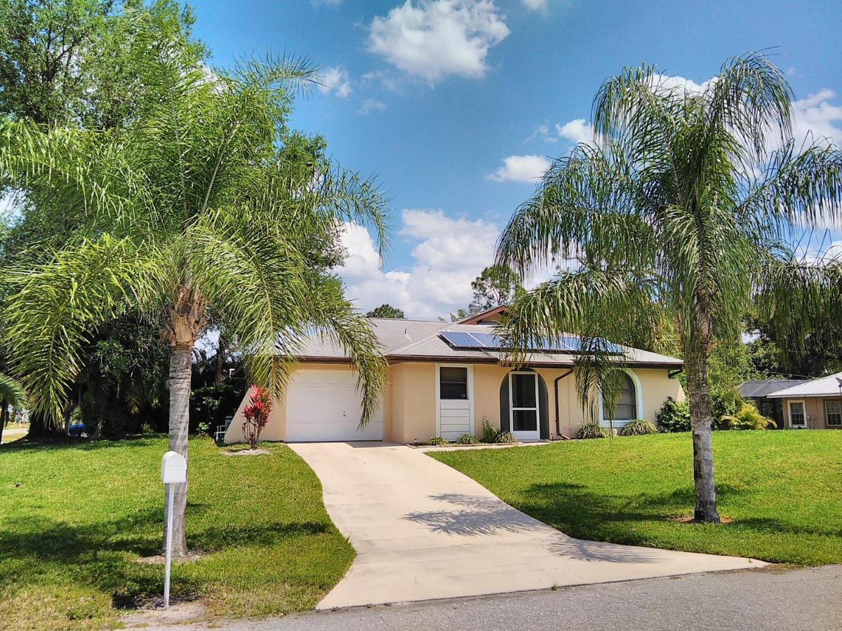 ליי אייקרס Vacation Home Falcon מראה חיצוני תמונה